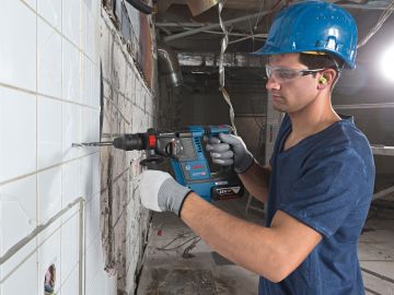 Аккумуляторный перфоратор Bosch GBH 18V-26 F Solo