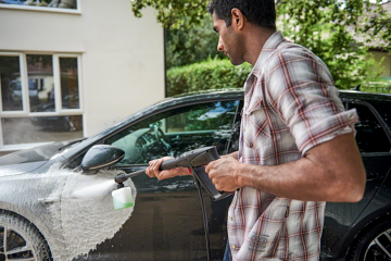 Минимойка Bosch Universal Aquatak 125