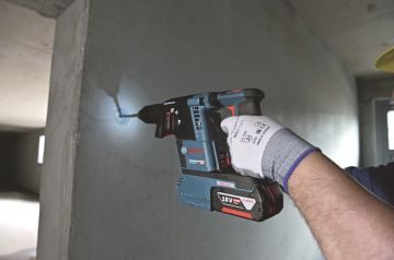 Аккумуляторный перфоратор Bosch GBH 18V-26 F