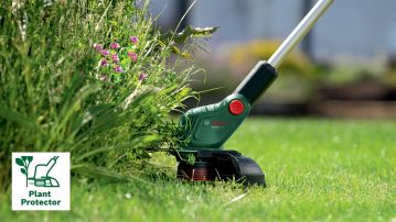 Акумуляторний тример Bosch Universal Grass Cut 18V-26-500